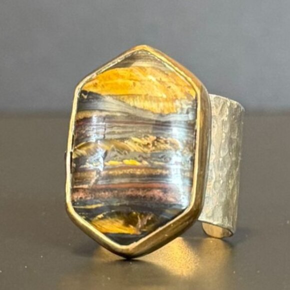 Handcrafted Tiger Iron Stone Ring With Hammered Silver Band - Picture 3 of 9